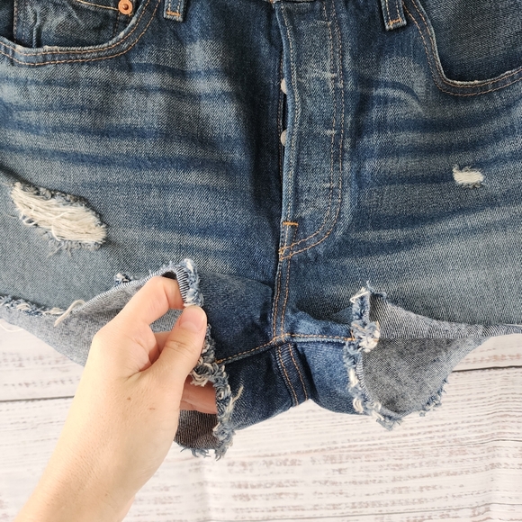 Levi's 501 denim shorts size 29 - Picture 5 of 10